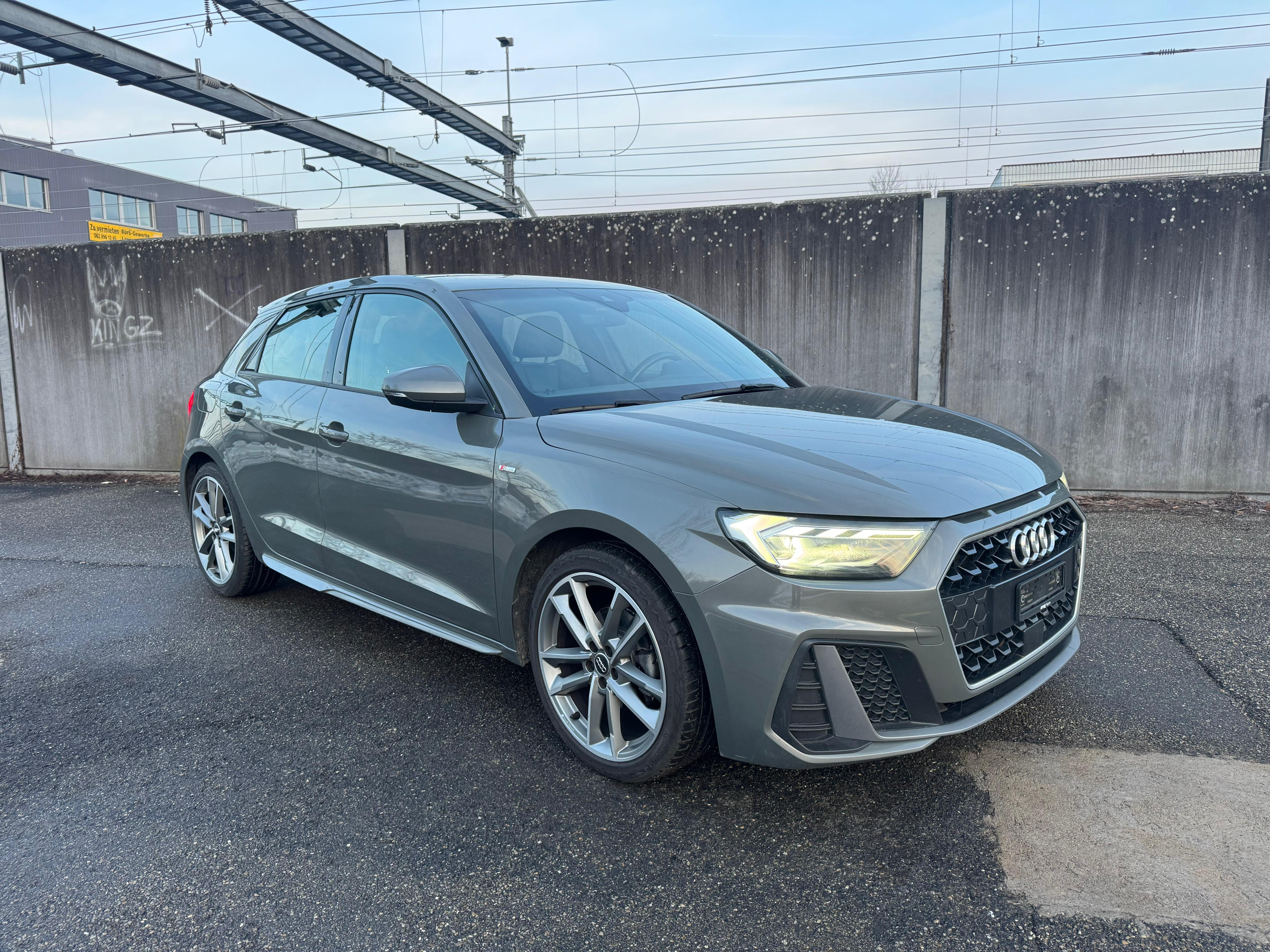 Audi – diagonal rechts