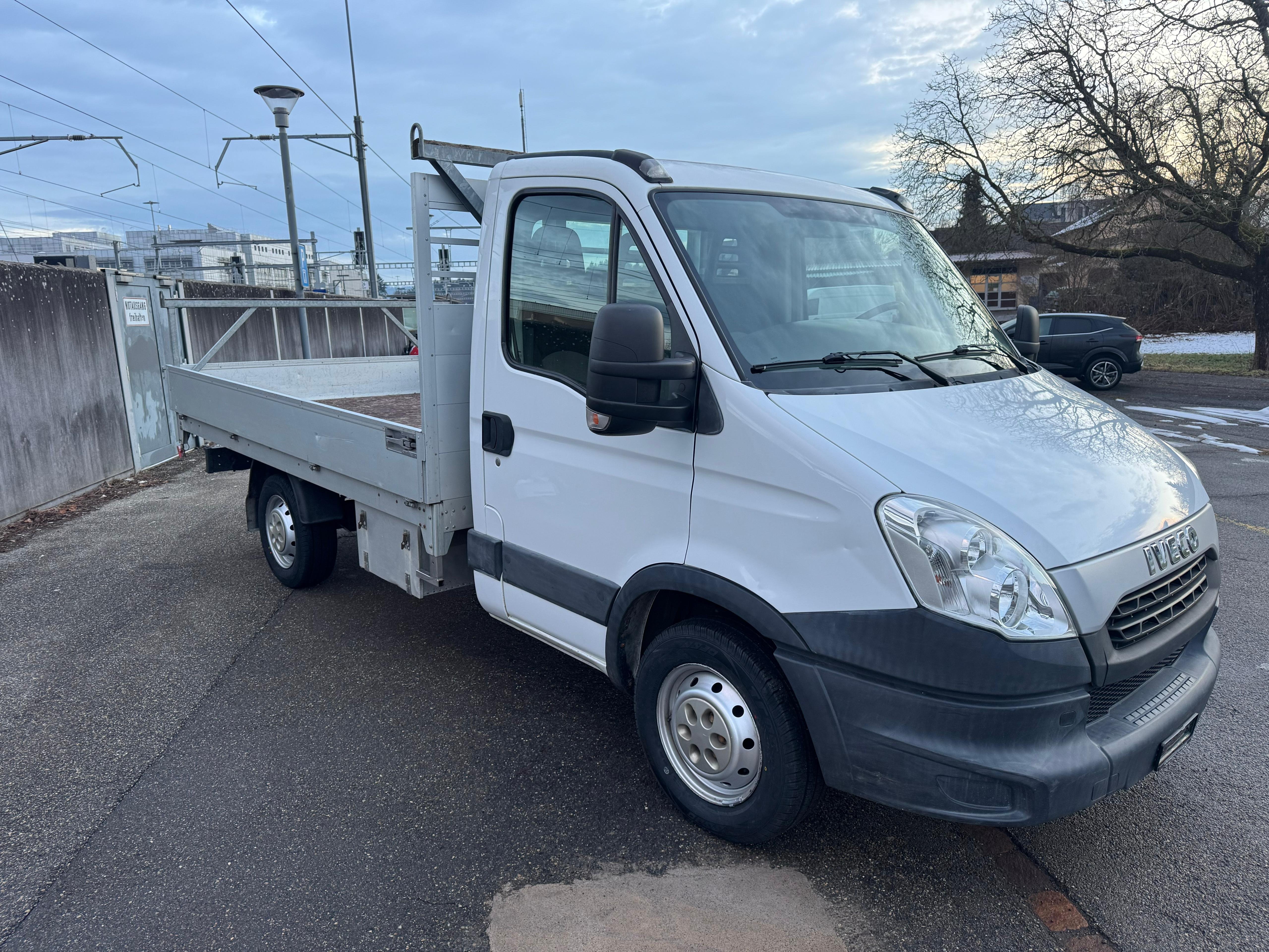 Aveco – diagonal rechts